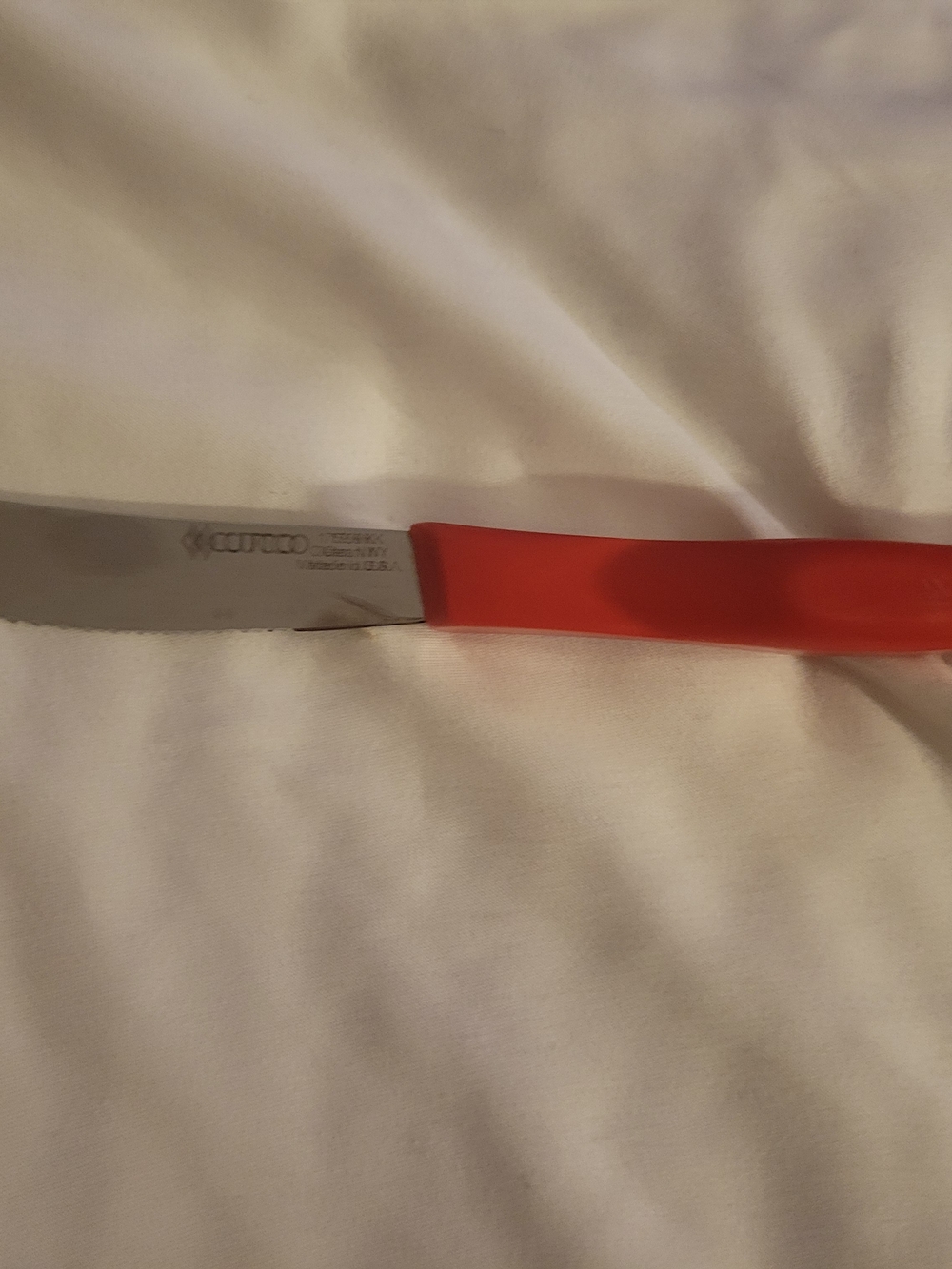 Cutco Serrated Kitchen Knife with Red Handle